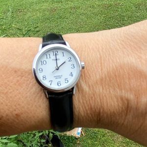 Timex watch black leather with indiglo water resistant 30m fully functional